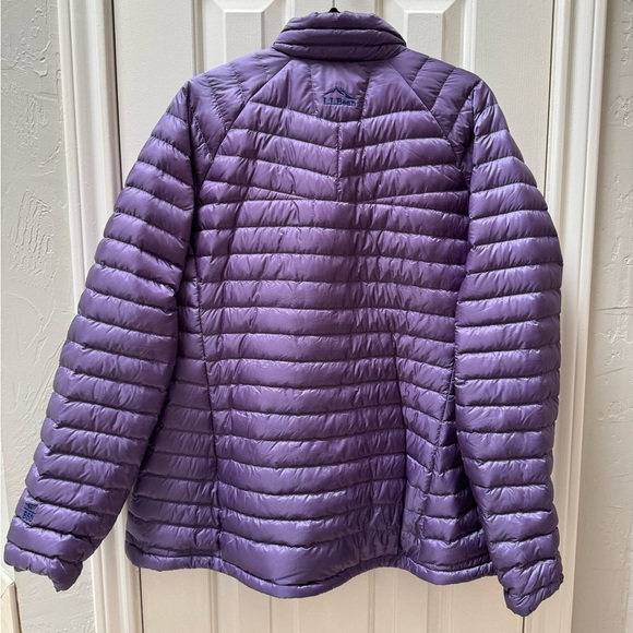 Women’s XL Ultralight 850 Down Sweater, Regular, Muted Purple - Picture 2 of 13